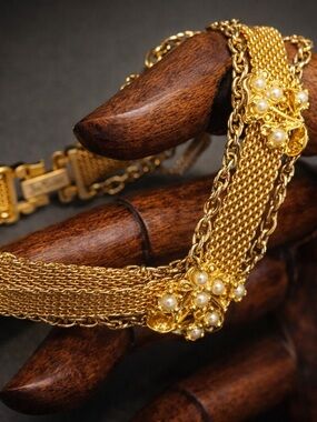 Vintage Goldette Faux Pearl Mesh Bracelet Gold Tone Layered Chain 7.5”